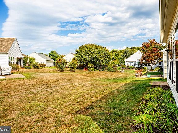 3rd image of 22 Lucketts Ct