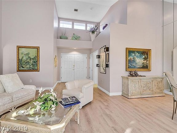 3rd image of 2925 Golf Links Dr