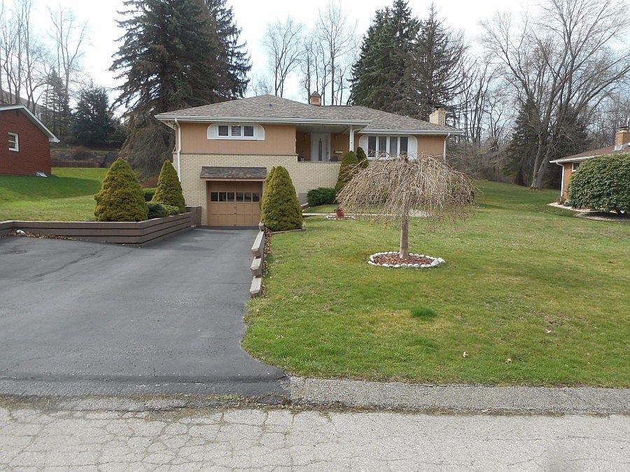 1st image of 759 William Dr