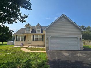 35442 Golf Course Dr, Mechanicsville, MD 20659