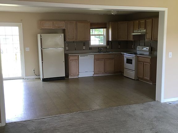 4th image of 21 Lewis T Brantley Dr