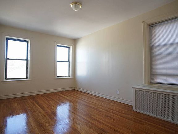 3rd image of 1401 55th St APT 6D