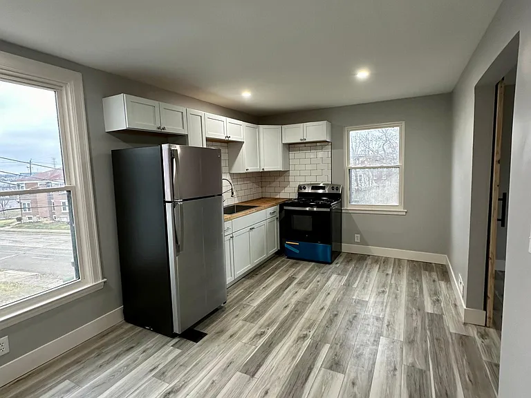 4519 Ashland Ave #2 — Photo 2