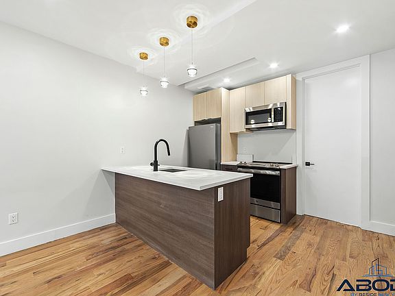 3rd image of 98 Meserole St #1F