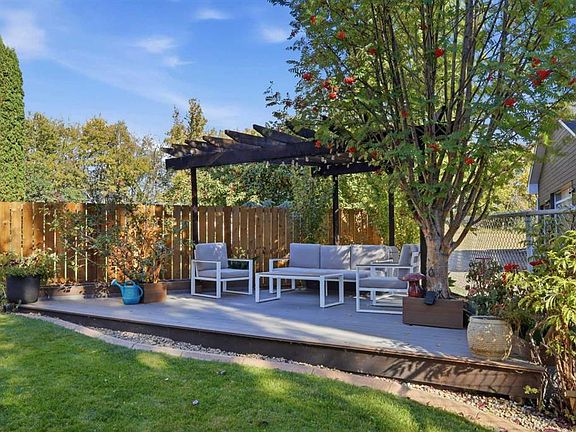 5th image of 6404 SW 55th Ave