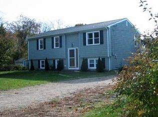 5 Dartmouth Ln, South Kingstown, RI 02879