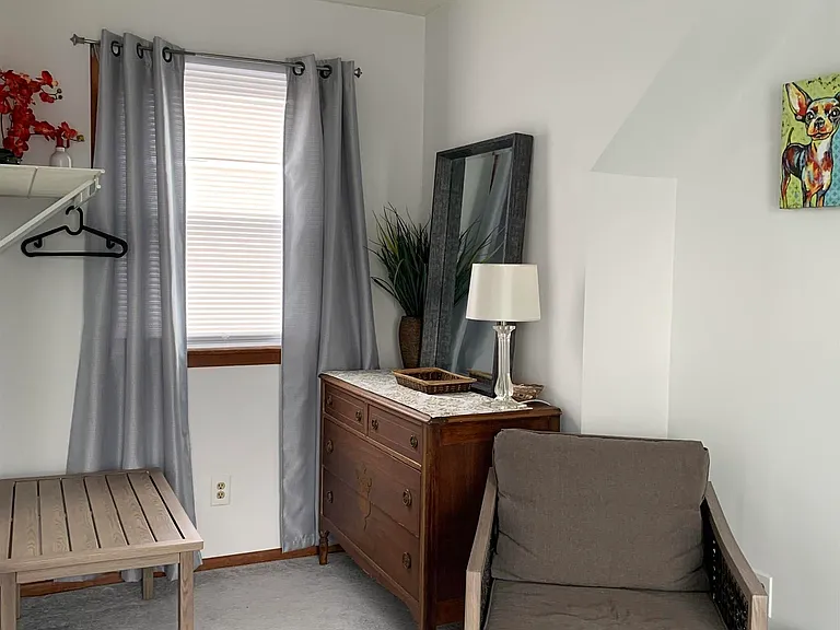 144 N Derby Ave — Photo 8