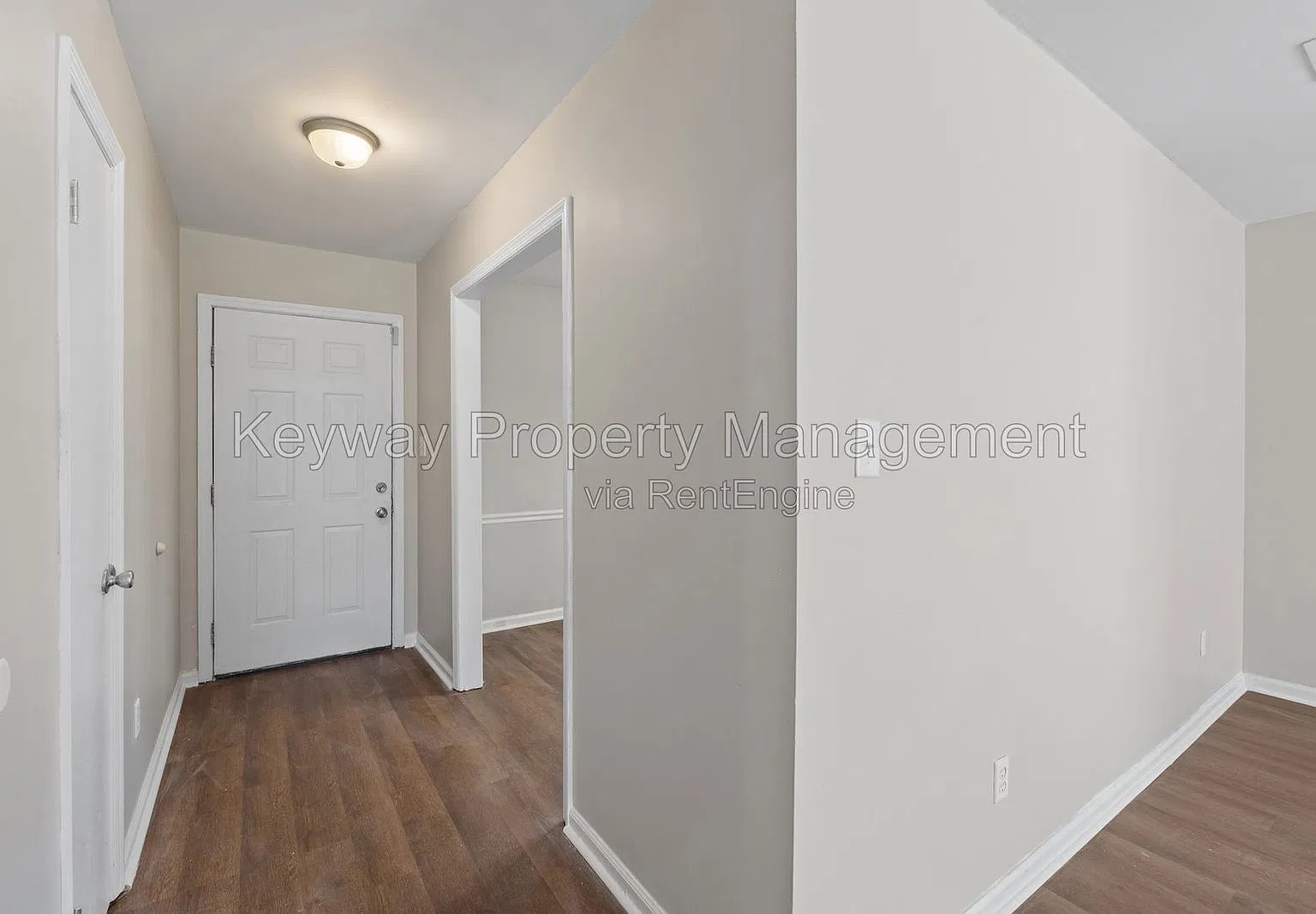 3 bed, 2.0 bath, 1439 sqft, $1,400 — Photo 4