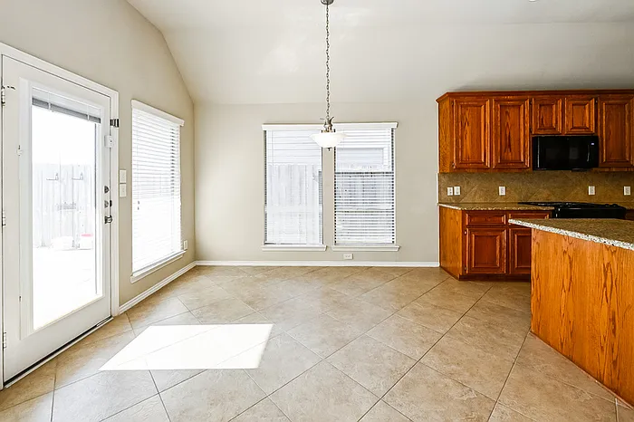 10910 Brighton Gardens Dr — Photo 7