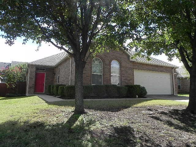 1st image of 4009 Hawkins Dr