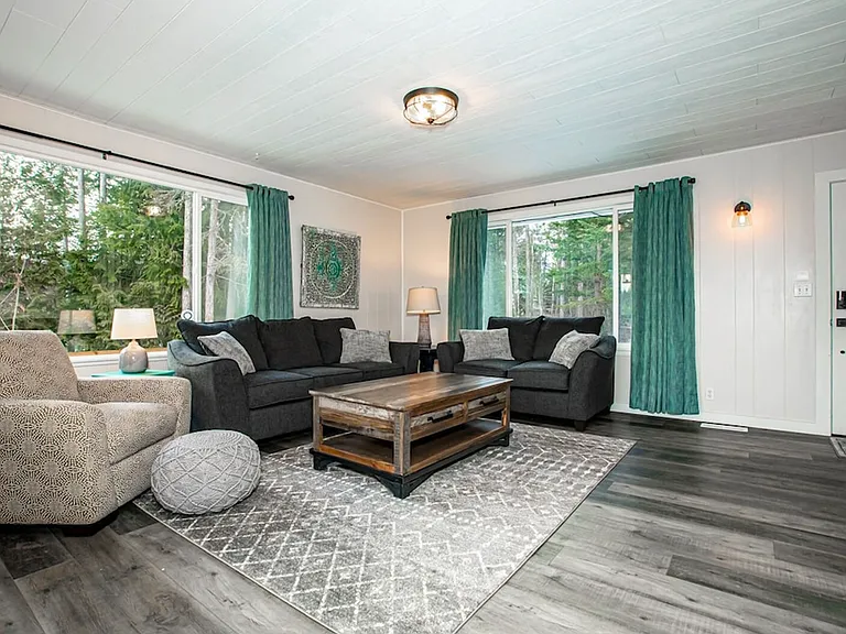 209 Alpha Rd — Photo 7