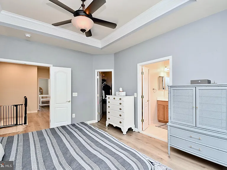 6915 Rolling Creek Way — Photo 14