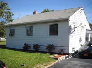 23 Primrose Dr, Cheektowaga, NY 14225