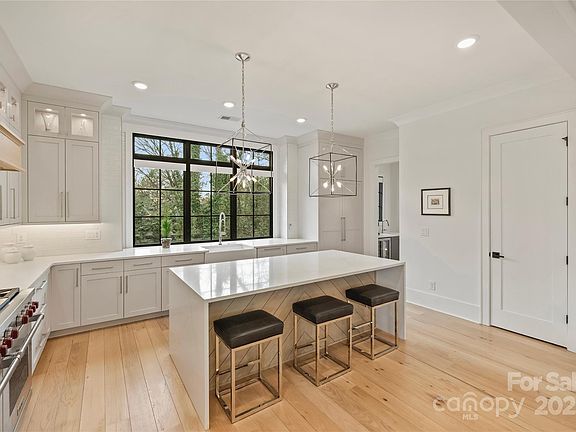 4th image of 6133 Berryhill Towns Dr