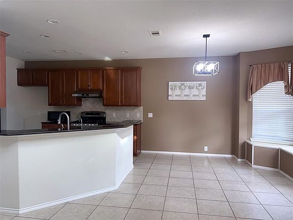 5th image of 26318 Cedar Pine Dr