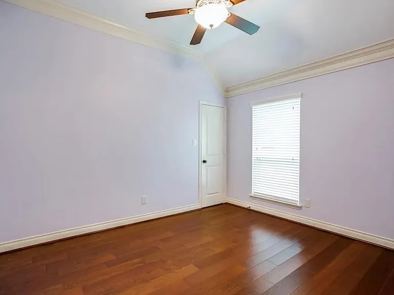 10310 Lockharton Ct — Photo 12