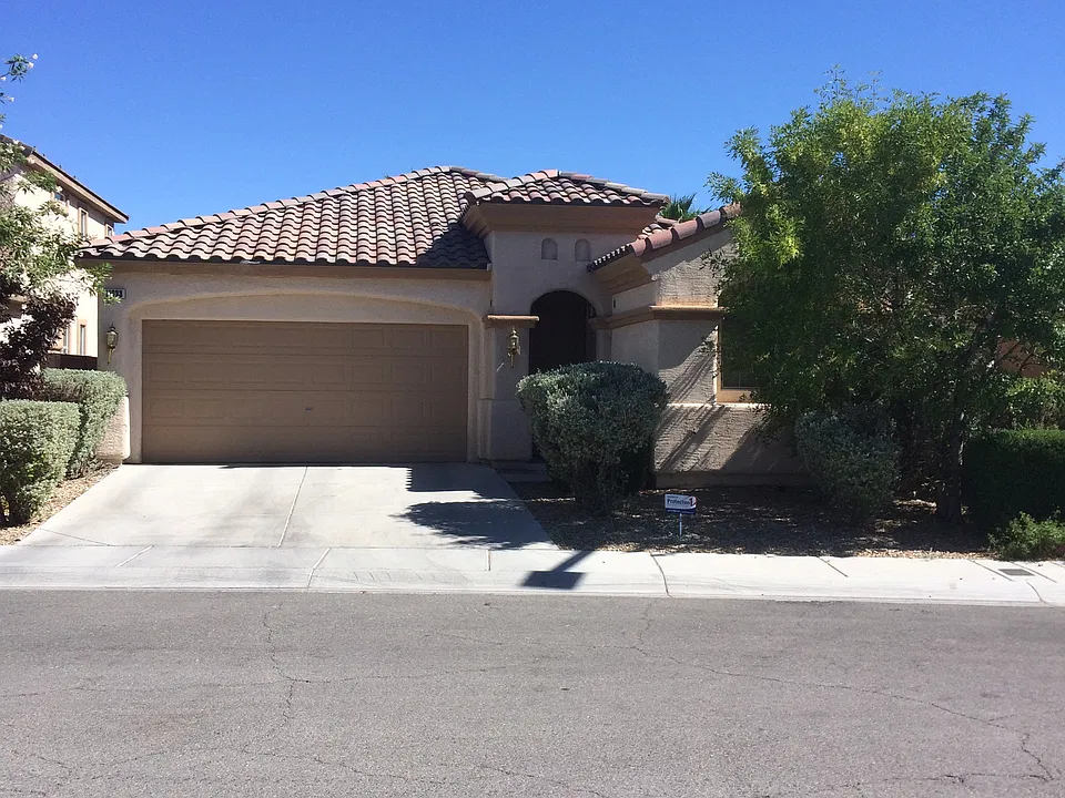 11033 Bellatrix Ct
