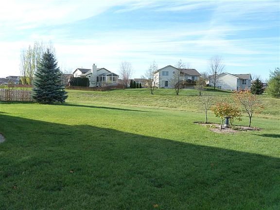 3rd image of 7014 Parker Hill Dr