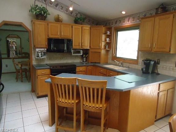 5th image of 21451 Jonathan Dr