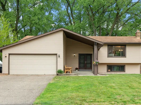 4382 Metcalf Dr, Eagan, MN 55122