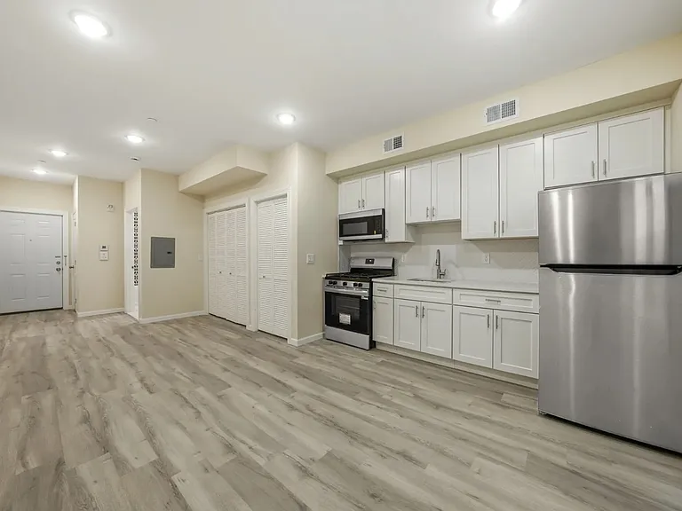 59 Cedar St #1 — Photo 2