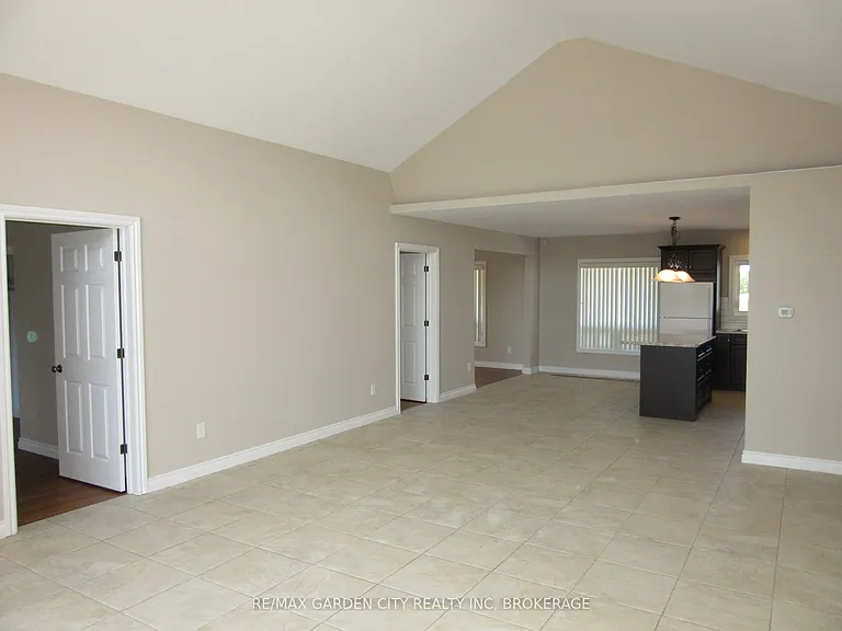 11981 Morris Rd — Photo 13