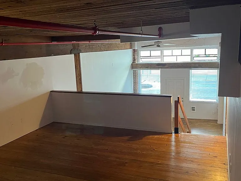 Everett Station Lofts — Photo 8