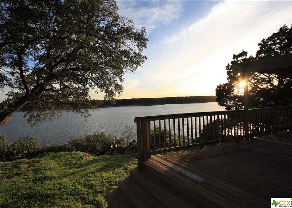 1st image of 31 Vista Dr