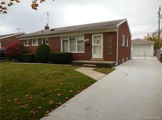 6129 Plainfield St, Dearborn Heights, MI 48127
