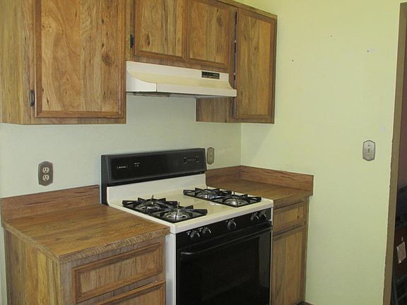 3751 Powder Horn Kitchen-
