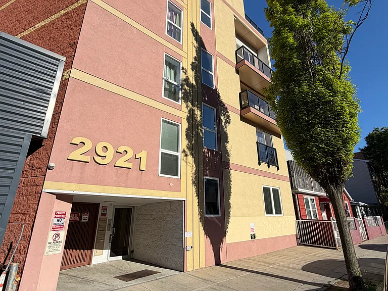 2921 Brighton 1st St #2 — Photo 1