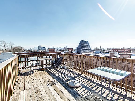2nd image of 2709 W Crystal St APT 2