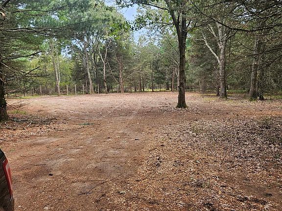5th image of 1 Woodland Ave