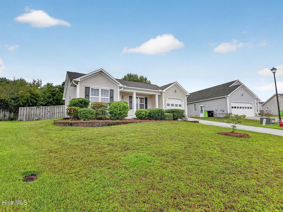 1st image of 321 Rose Bud Lane