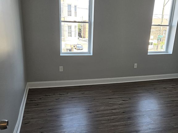 5th image of 200 N 58th St #1