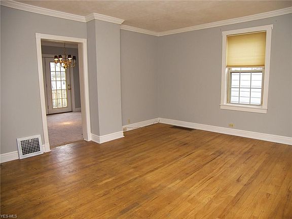 4th image of 307 Olive St