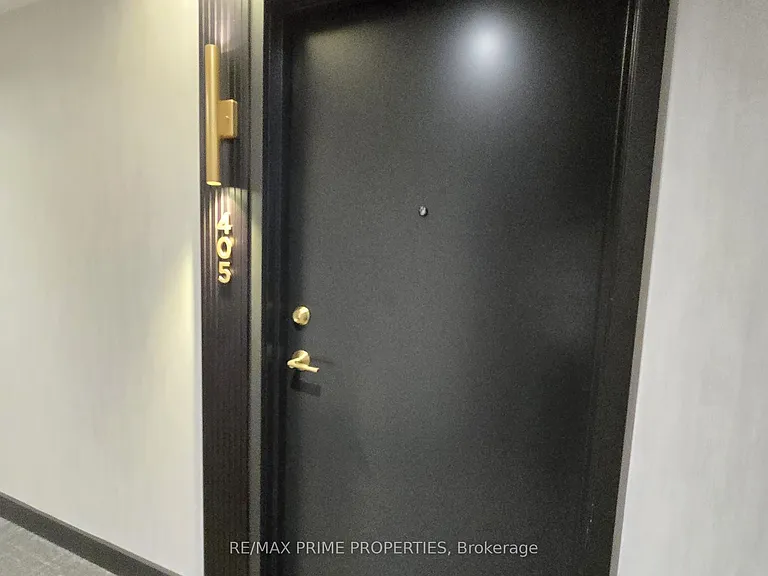5 Lakeview Ave #405 — Photo 13
