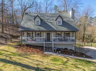 504 Hanover Ct, Woodstock, GA 30188