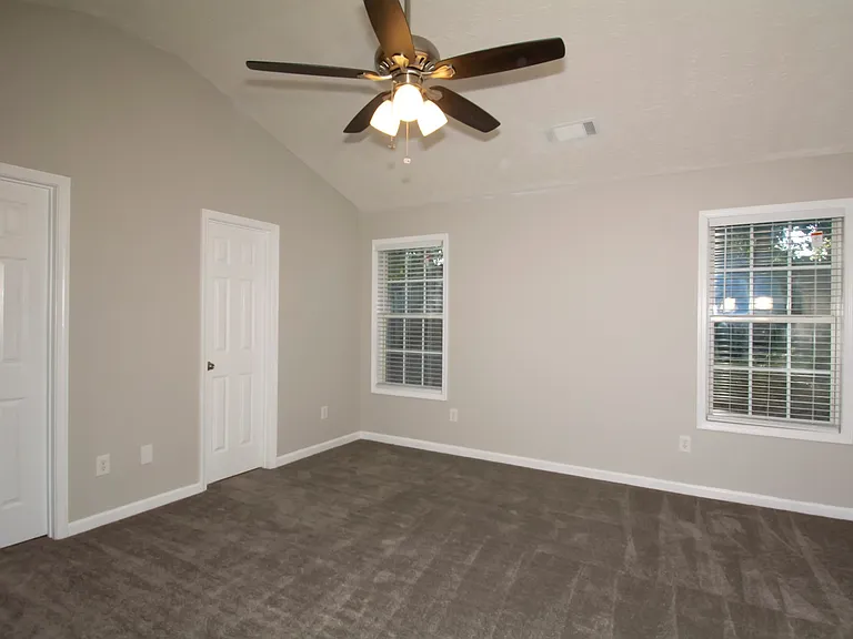 11523 Vinea Ln — Photo 9