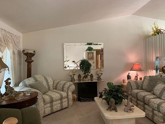 3rd image of 7217 Longleaf Dr