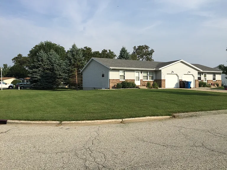 6721 Pleasantview St NE — Photo 5