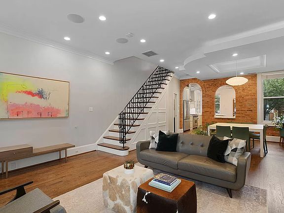 4th image of 928 T St NW