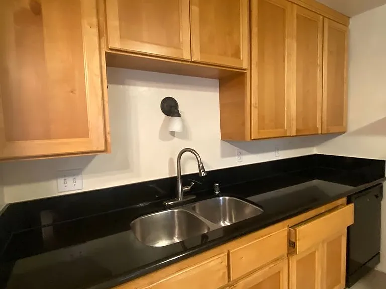 4937 Coronado Ave! Spacious 2 Bed-1 Bath Unit in OB! — Photo 7