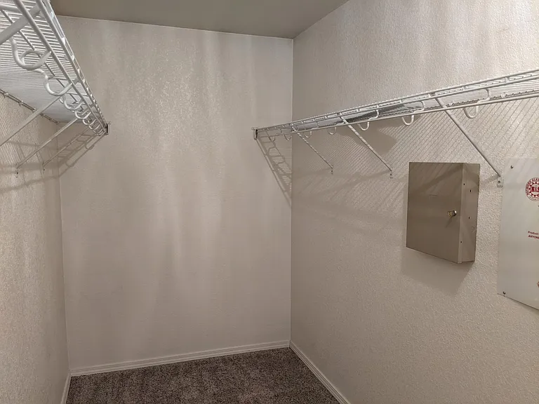 2508 Waterleaf Dr — Photo 13