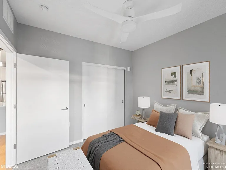 Lago Apartments — Photo 40