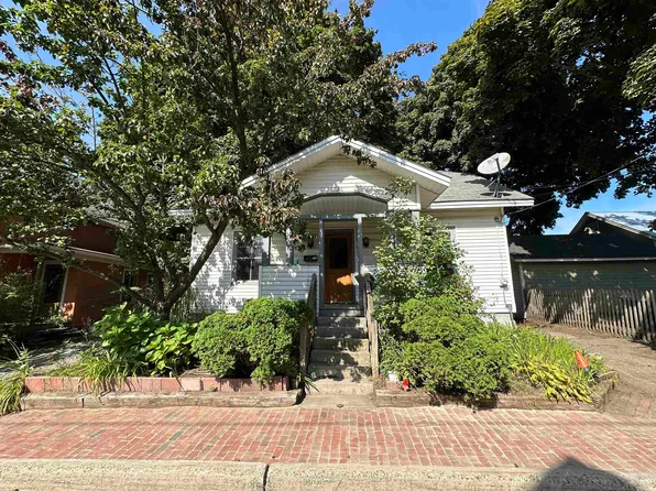 20 Poplar Street, Burlington, VT 05401