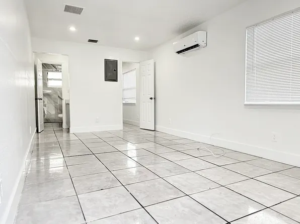 2780 NW 14th Ct #1, Fort Lauderdale, FL 33311
