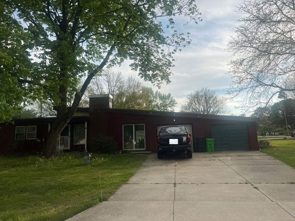 Real estate listing image