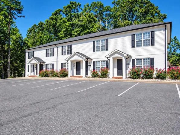 1009 22nd St NE, Hickory, NC