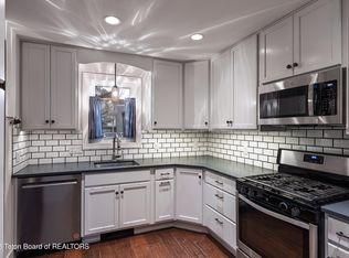 400 Powderhorn Ln APT 67, Jackson, WY 83001